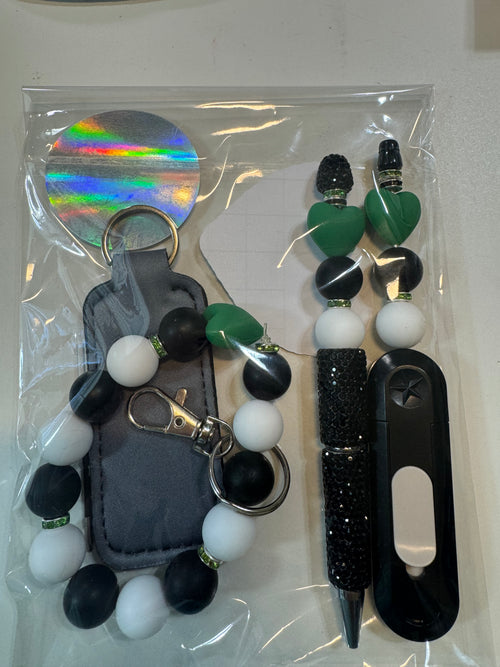 Black, Green, White Heart Themed Kit image 0